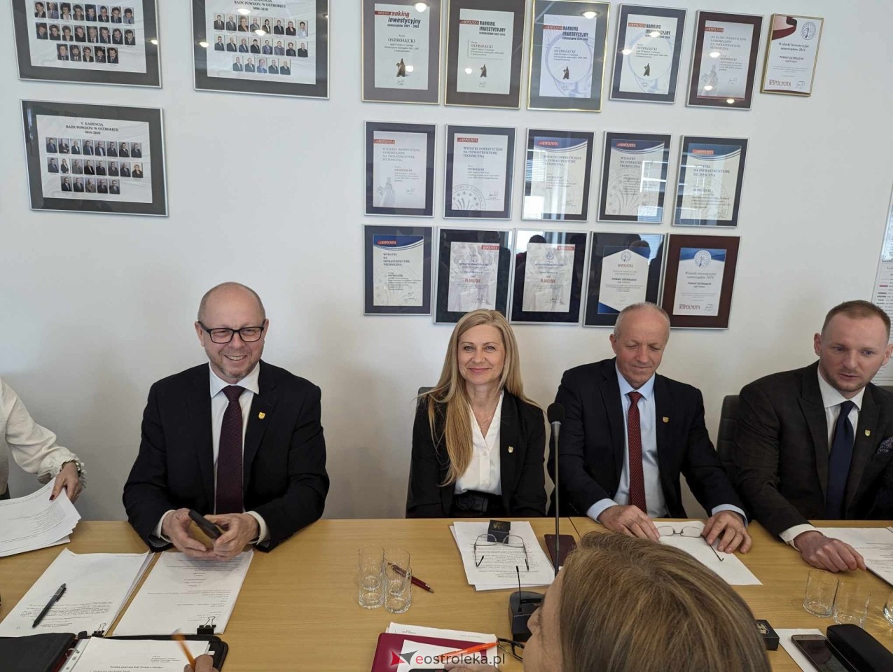 Sesja rady powiatu ostrołęckiego [07.05.2024] - zdjęcie #75 - eOstroleka.pl