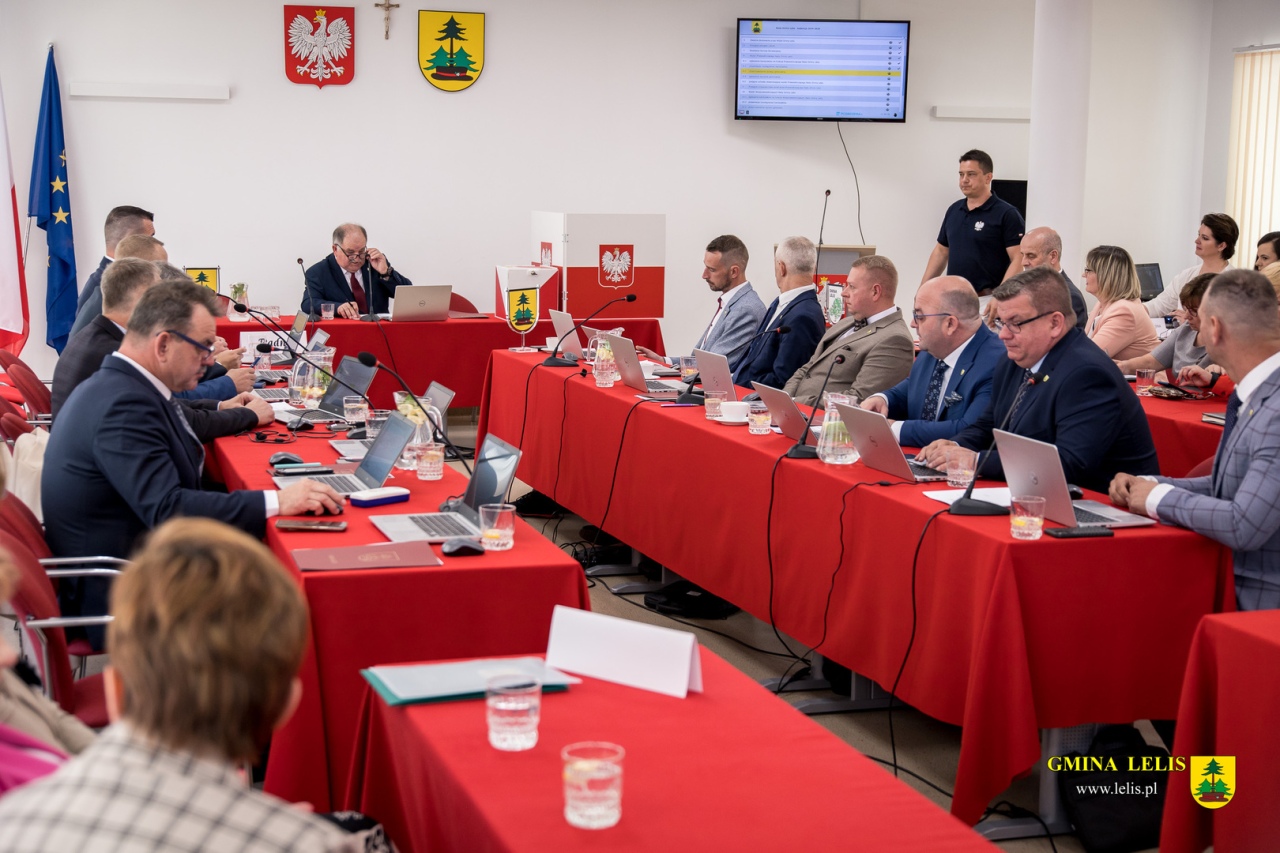 Inauguracja nowej Rady Gminy w Lelisie [07.05.2024] - zdjęcie #49 - eOstroleka.pl