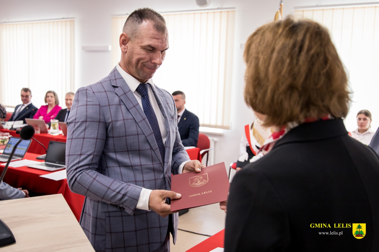 Inauguracja nowej Rady Gminy w Lelisie [07.05.2024] - zdjęcie #25 - eOstroleka.pl
