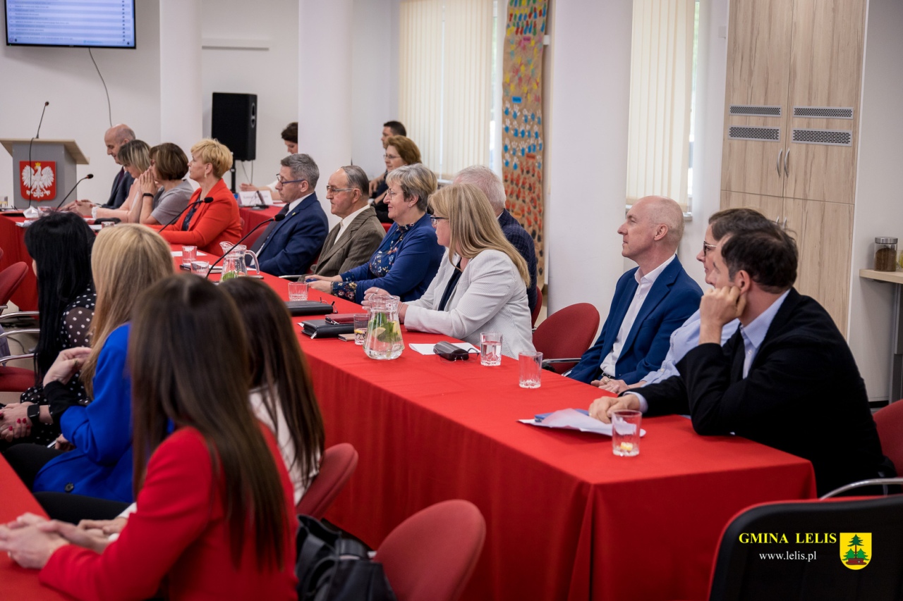Inauguracja nowej Rady Gminy w Lelisie [07.05.2024] - zdjęcie #10 - eOstroleka.pl