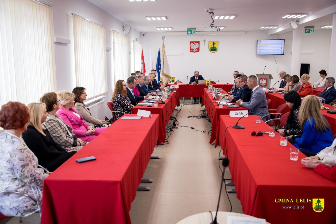 Inauguracja nowej Rady Gminy w Lelisie [07.05.2024] - zdjęcie #9 - eOstroleka.pl
