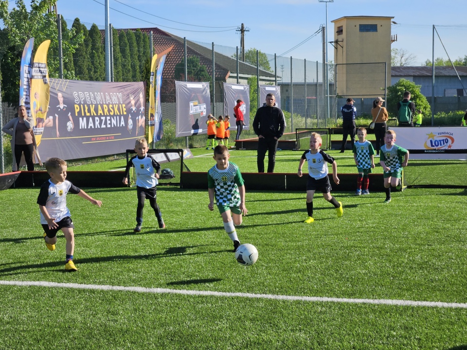 Futbol Drybling Cup w Troszynie [07.05.2024] - zdjęcie #25 - eOstroleka.pl