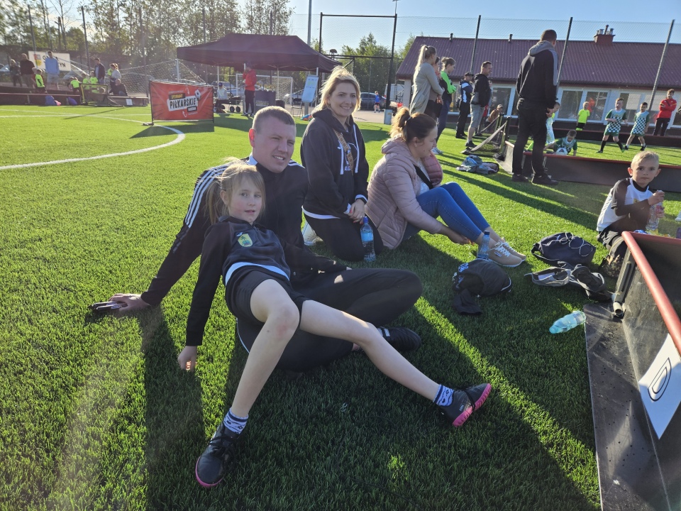 Futbol Drybling Cup w Troszynie [07.05.2024] - zdjęcie #12 - eOstroleka.pl