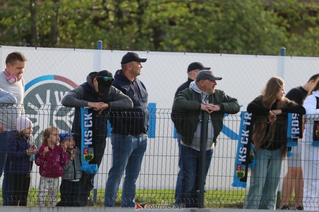 KS CK Troszyn - KTS Weszło Warszawa [8.05.2024] - zdjęcie #57 - eOstroleka.pl