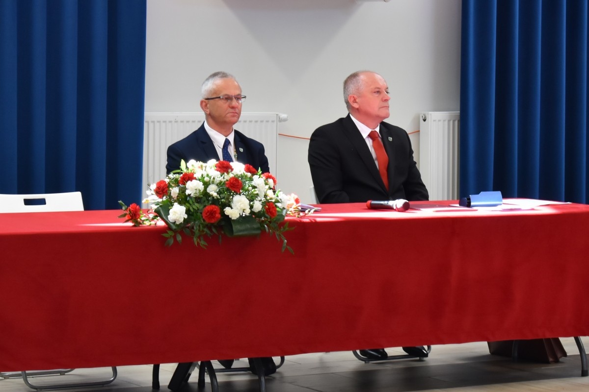 Zaprzysiężenie radnych i wójta gminy Łyse - zdjęcie #130 - eOstroleka.pl