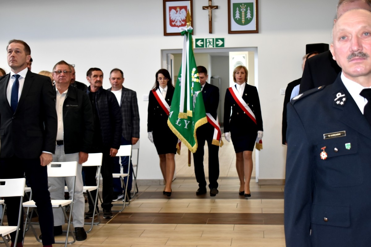 Zaprzysiężenie radnych i wójta gminy Łyse - zdjęcie #126 - eOstroleka.pl
