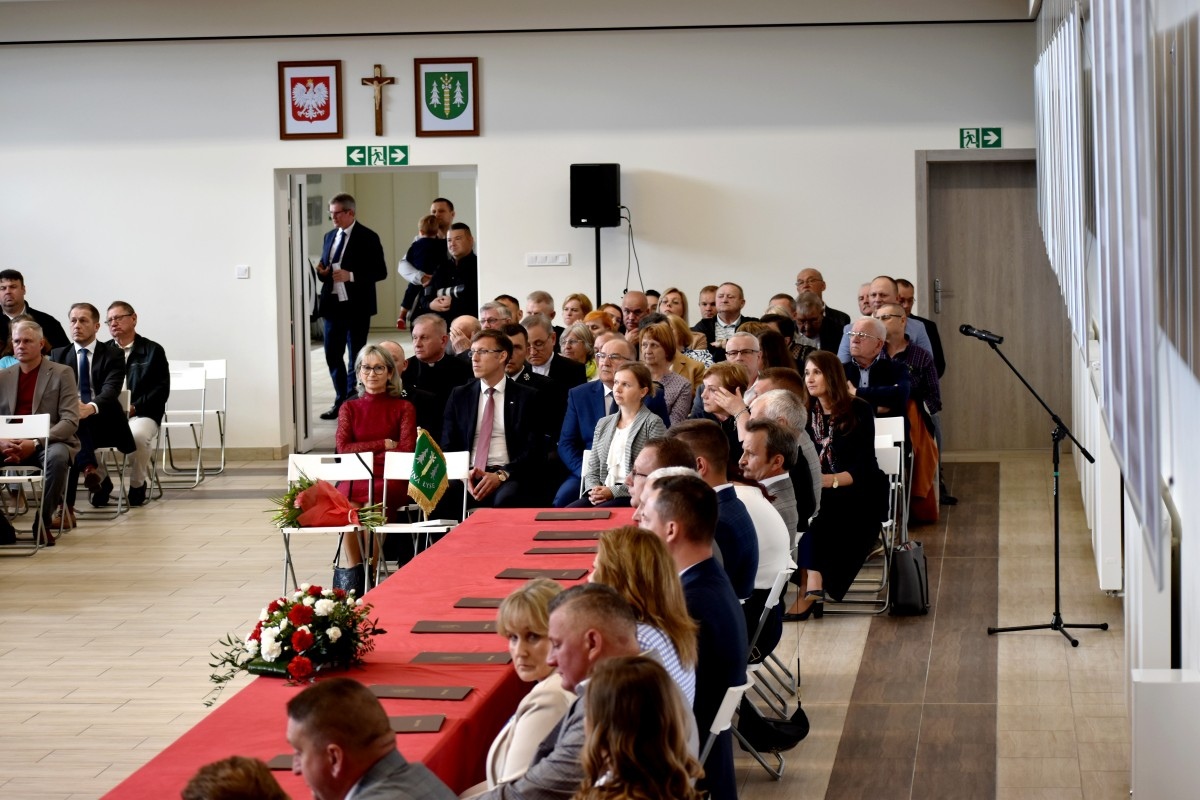 Zaprzysiężenie radnych i wójta gminy Łyse - zdjęcie #93 - eOstroleka.pl