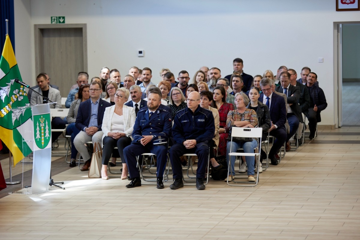 Zaprzysiężenie radnych i wójta gminy Łyse - zdjęcie #69 - eOstroleka.pl