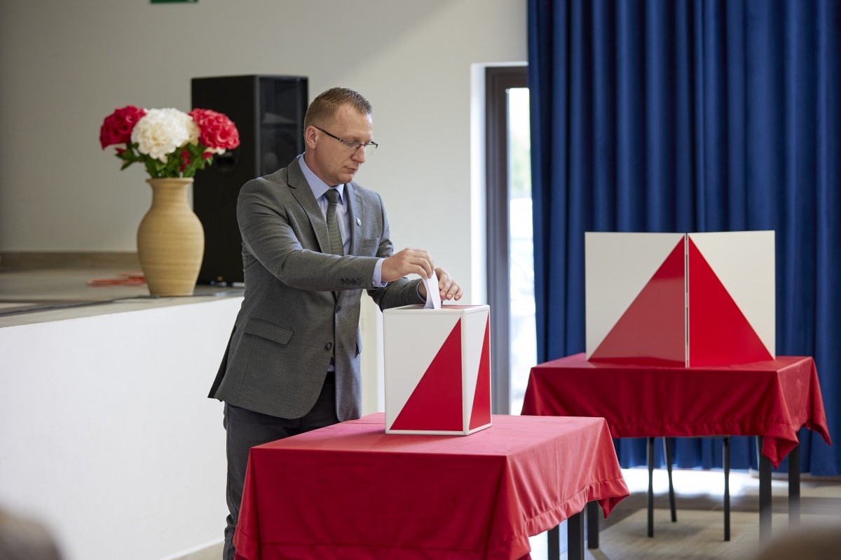 Zaprzysiężenie radnych i wójta gminy Łyse - zdjęcie #60 - eOstroleka.pl