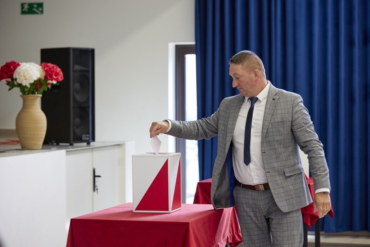 Zaprzysiężenie radnych i wójta gminy Łyse - zdjęcie #54 - eOstroleka.pl
