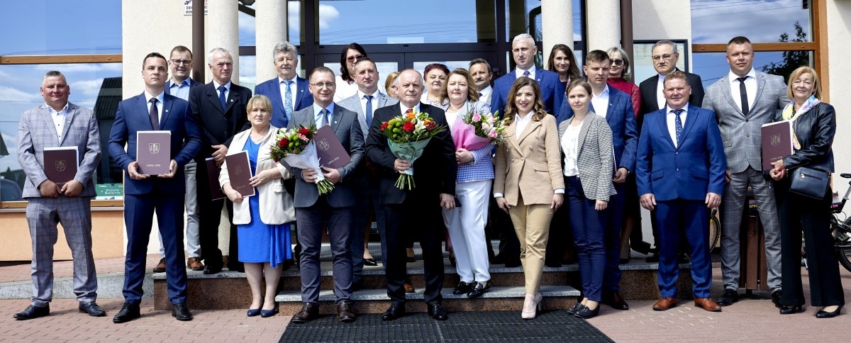 Zaprzysiężenie radnych i wójta gminy Łyse - zdjęcie #39 - eOstroleka.pl