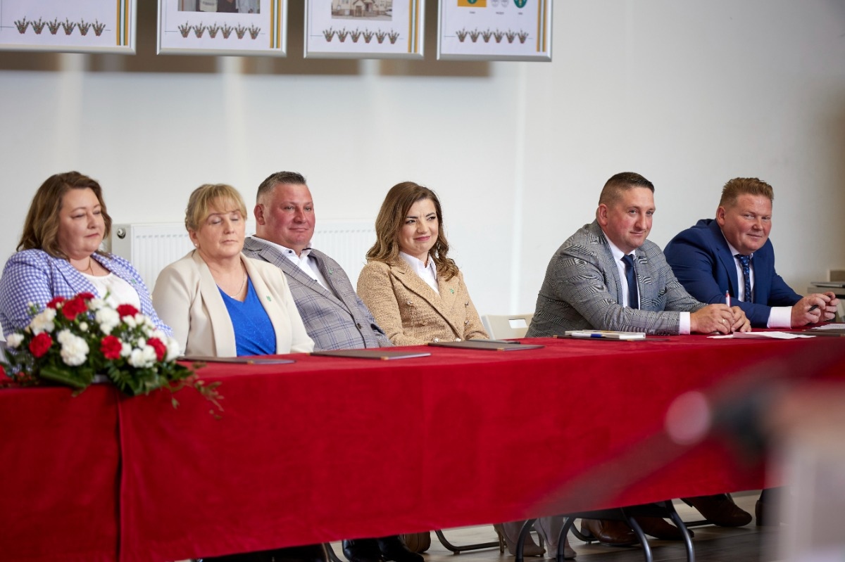 Zaprzysiężenie radnych i wójta gminy Łyse - zdjęcie #4 - eOstroleka.pl