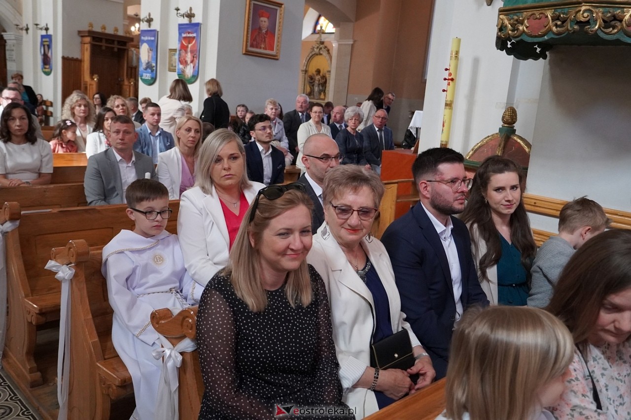Pierwsza Komunia Święta w parafii pw. Nawiedzenia NMP w Ostrołęce (Fara) [11.05.2024] - zdjęcie #24 - eOstroleka.pl