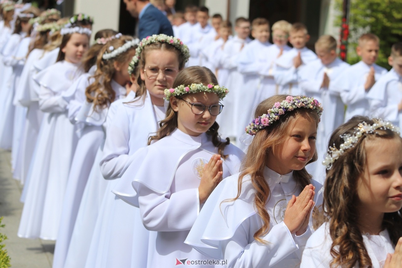 Pierwsza Komunia Święta w parafii św. Antoniego w Ostrołęce [11.05.2024] - zdjęcie #9 - eOstroleka.pl