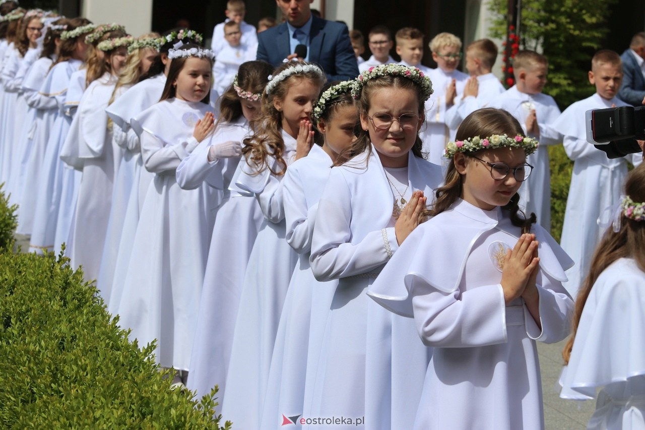 Pierwsza Komunia Święta w parafii św. Antoniego w Ostrołęce [11.05.2024] - zdjęcie #8 - eOstroleka.pl