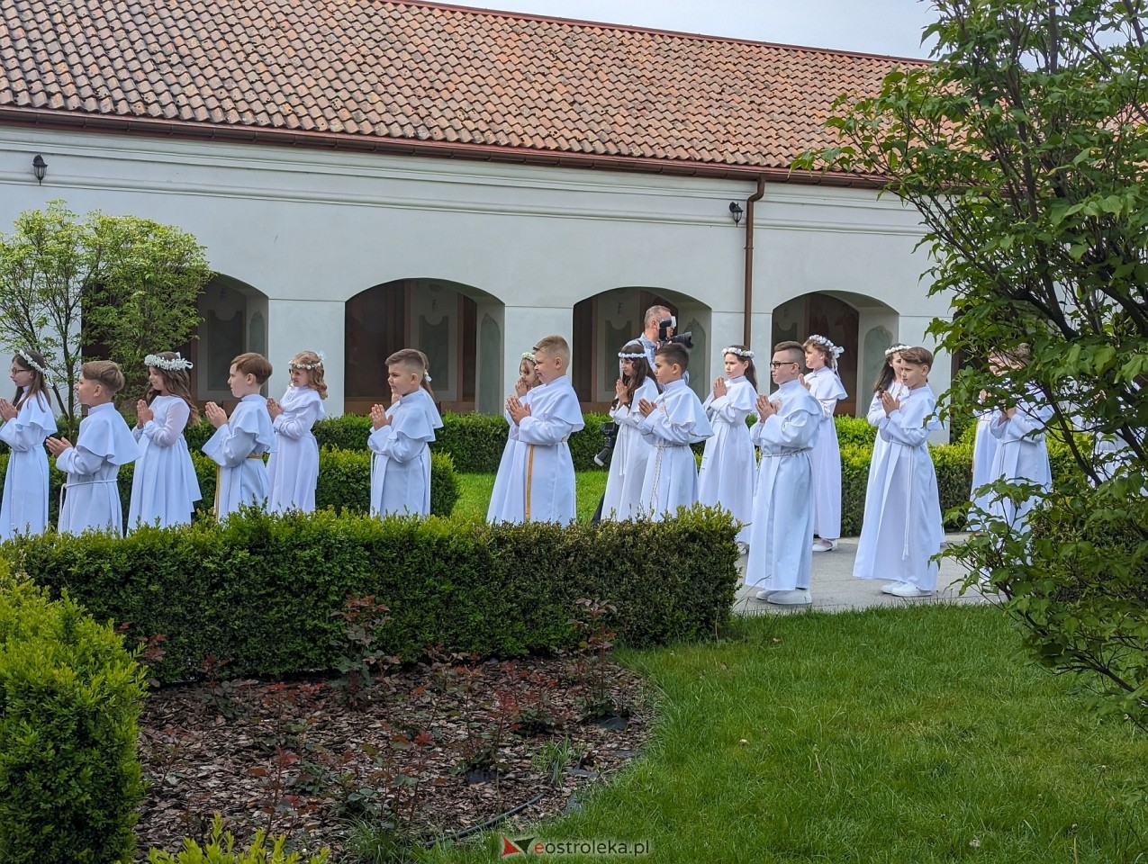 Pierwsza Komunia Święta w parafii św. Antoniego w Ostrołęce [11.05.2024] - zdjęcie #74 - eOstroleka.pl