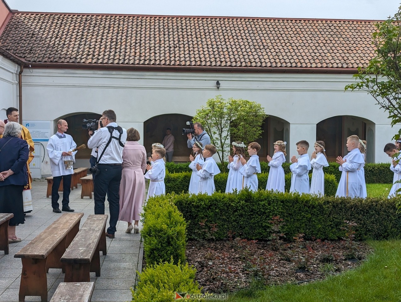 Pierwsza Komunia Święta w parafii św. Antoniego w Ostrołęce [11.05.2024] - zdjęcie #72 - eOstroleka.pl