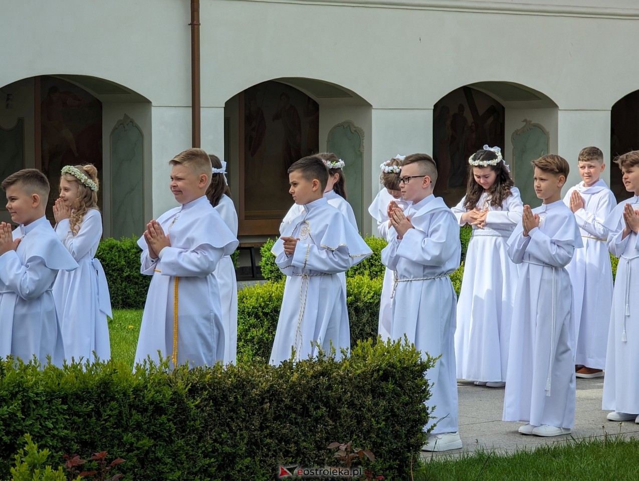 Pierwsza Komunia Święta w parafii św. Antoniego w Ostrołęce [11.05.2024] - zdjęcie #71 - eOstroleka.pl