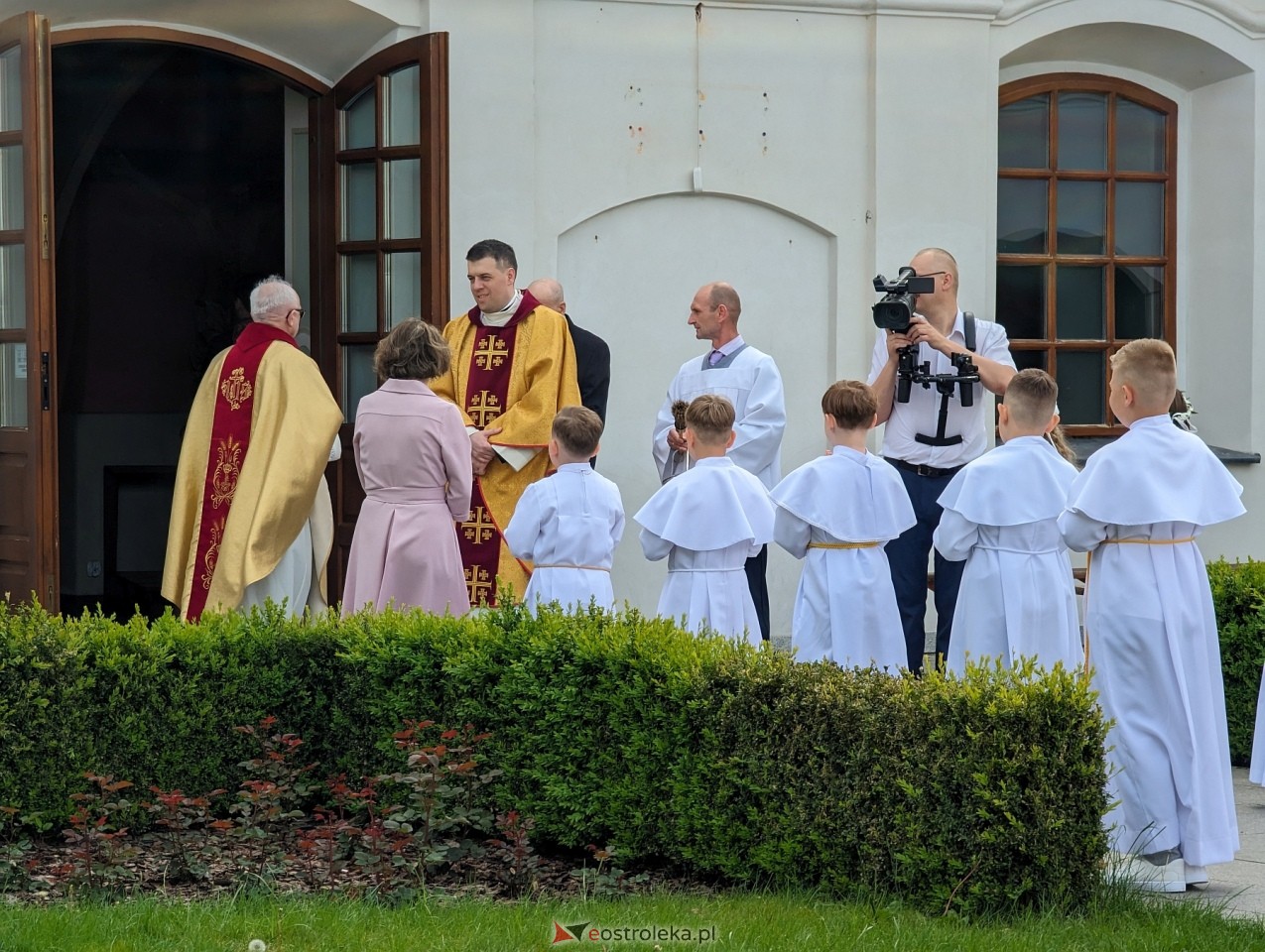 Pierwsza Komunia Święta w parafii św. Antoniego w Ostrołęce [11.05.2024] - zdjęcie #68 - eOstroleka.pl
