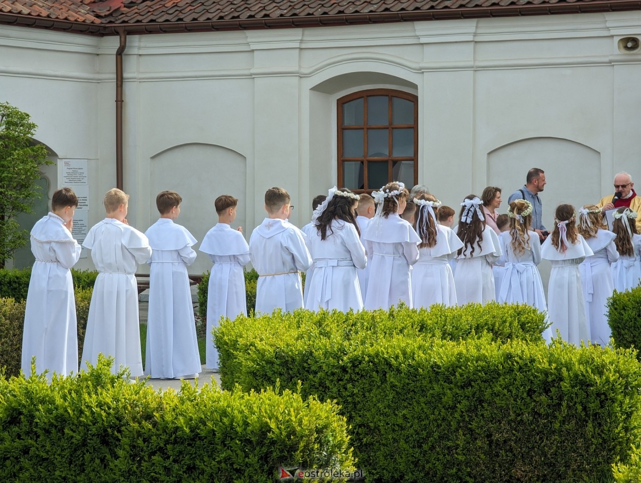 Pierwsza Komunia Święta w parafii św. Antoniego w Ostrołęce [11.05.2024] - zdjęcie #66 - eOstroleka.pl