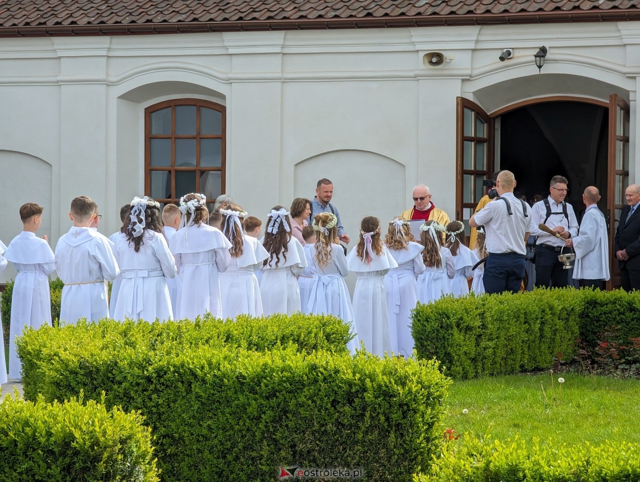 Pierwsza Komunia Święta w parafii św. Antoniego w Ostrołęce [11.05.2024] - zdjęcie #65 - eOstroleka.pl