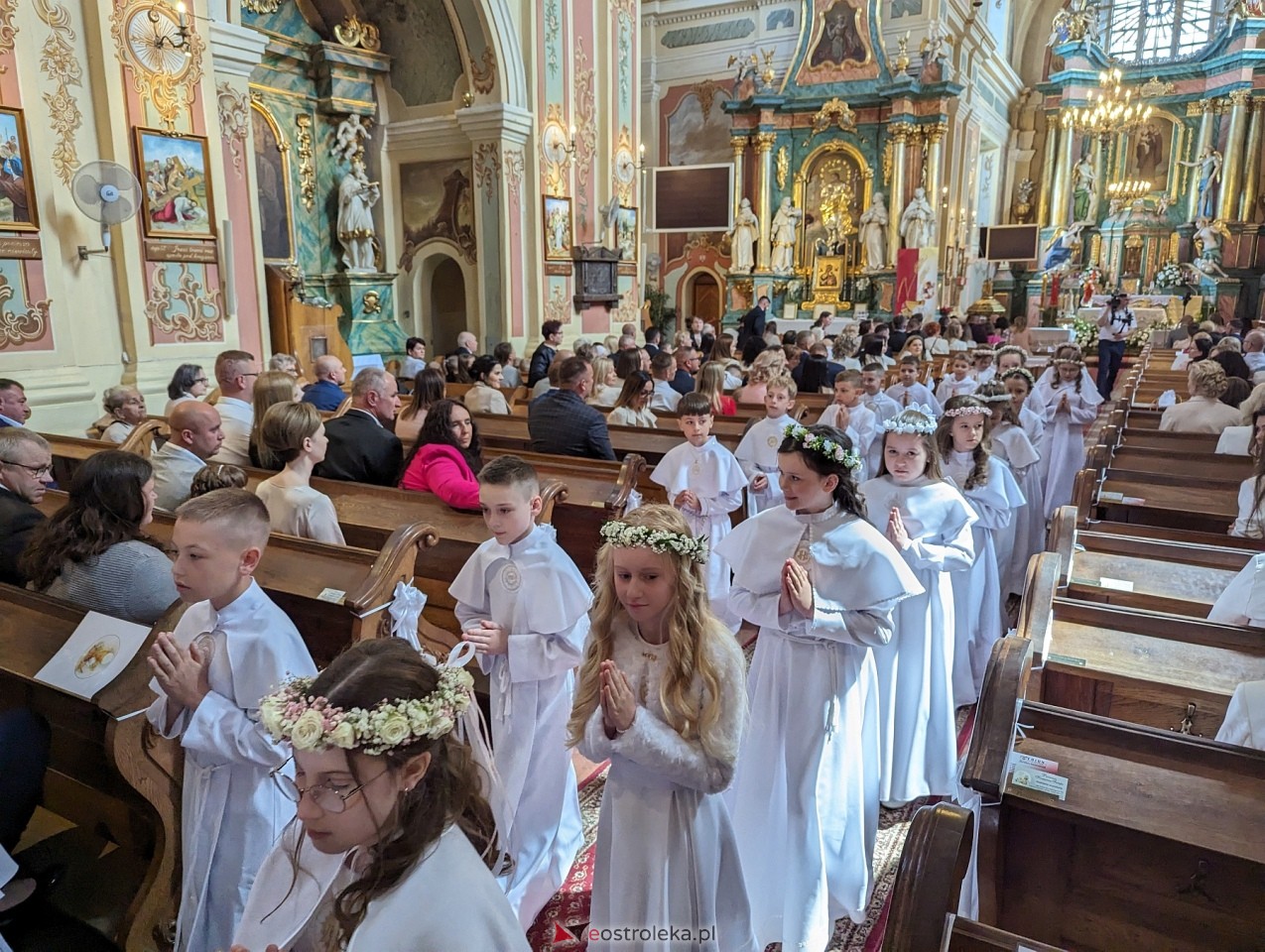 Pierwsza Komunia Święta w parafii św. Antoniego w Ostrołęce [11.05.2024] - zdjęcie #31 - eOstroleka.pl