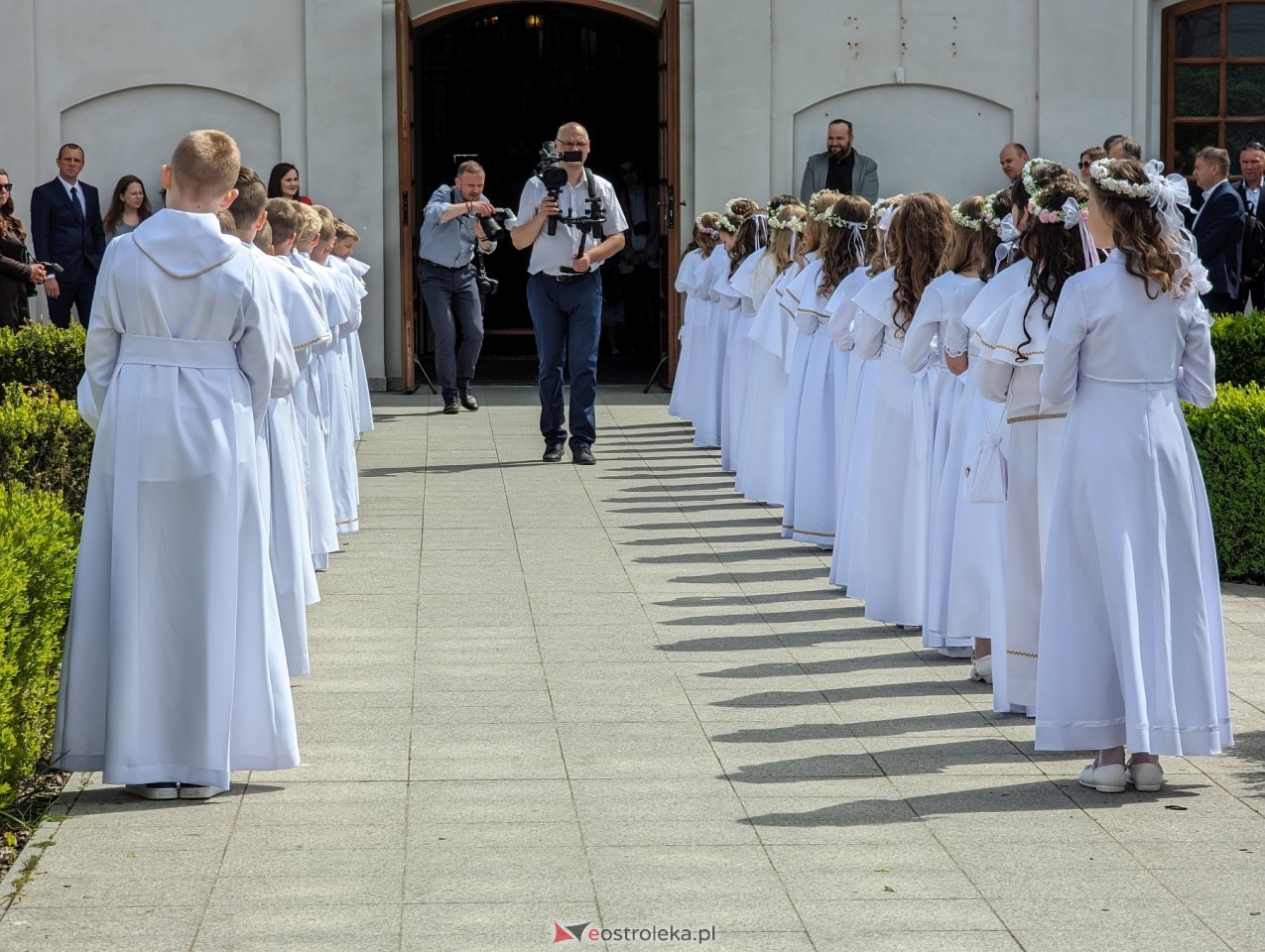 Pierwsza Komunia Święta w parafii św. Antoniego w Ostrołęce [11.05.2024] - zdjęcie #19 - eOstroleka.pl