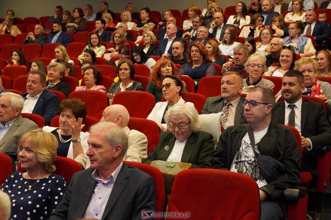 651 lat Ostrołęki: Uroczysta Sesja Rady Miasta [12.05.2024] - zdjęcie #41 - eOstroleka.pl