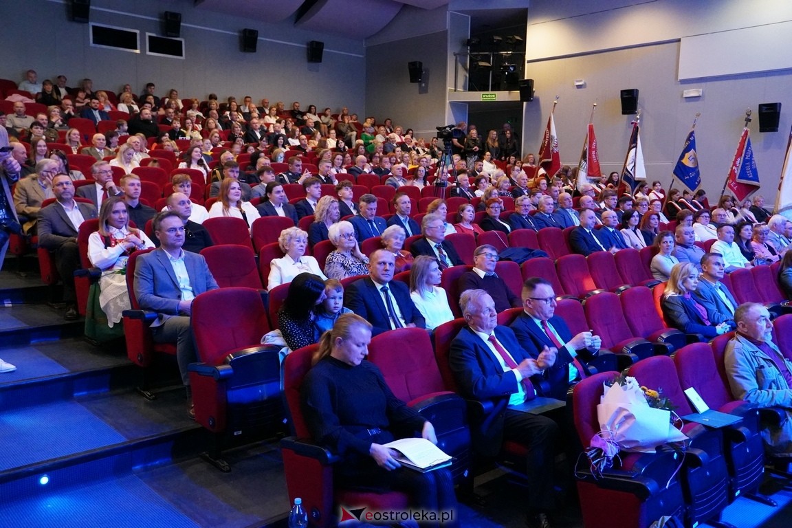 651 lat Ostrołęki: Uroczysta Sesja Rady Miasta [12.05.2024] - zdjęcie #27 - eOstroleka.pl