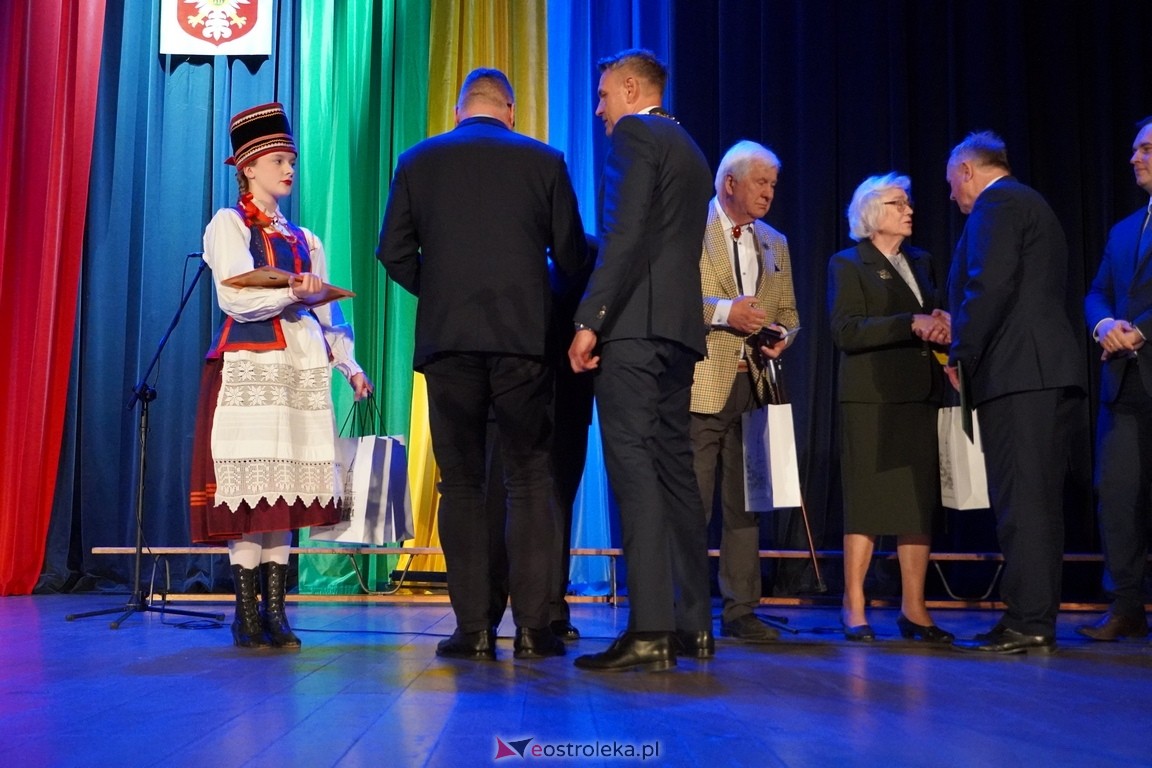 651 lat Ostrołęki: Uroczysta Sesja Rady Miasta [12.05.2024] - zdjęcie #5 - eOstroleka.pl