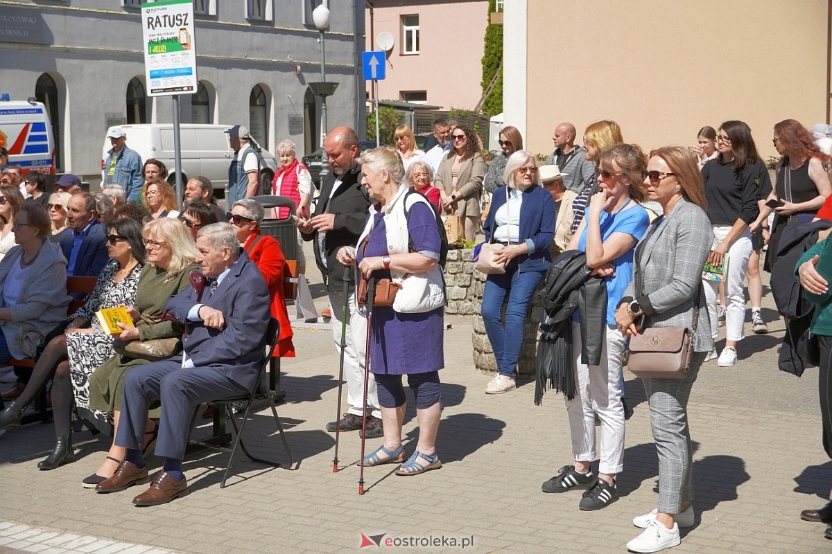 Festiwal Książki w Ostrołęce: Spotkanie z Arturem Andrusem [12.05.2024] - zdjęcie #49 - eOstroleka.pl
