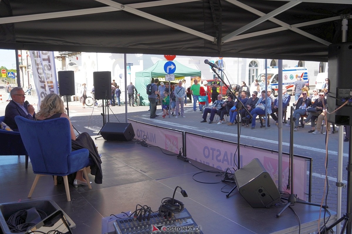 Festiwal Książki w Ostrołęce: Spotkanie z Arturem Andrusem [12.05.2024] - zdjęcie #39 - eOstroleka.pl