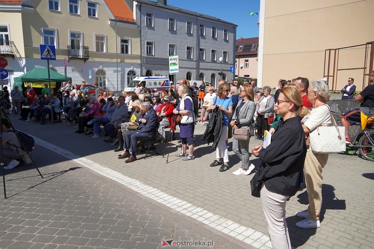 Festiwal Książki w Ostrołęce: Spotkanie z Arturem Andrusem [12.05.2024] - zdjęcie #38 - eOstroleka.pl
