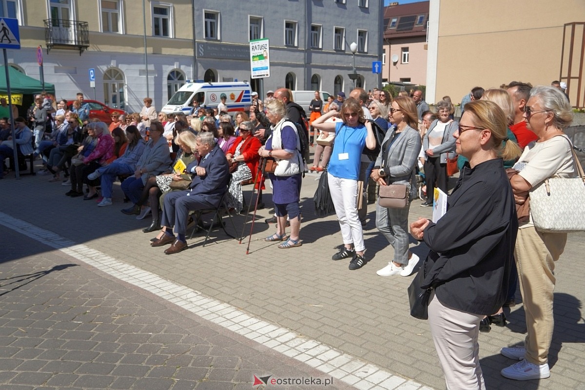 Festiwal Książki w Ostrołęce: Spotkanie z Arturem Andrusem [12.05.2024] - zdjęcie #37 - eOstroleka.pl