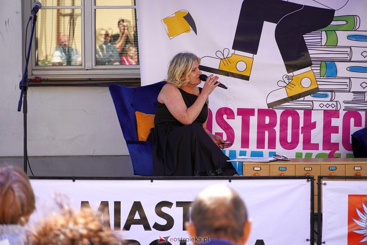 Festiwal Książki w Ostrołęce: Spotkanie z Arturem Andrusem [12.05.2024] - zdjęcie #31 - eOstroleka.pl