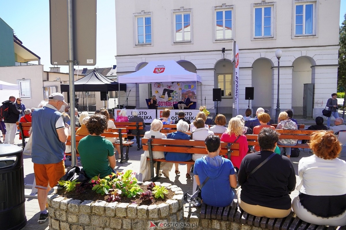 Festiwal Książki w Ostrołęce: Spotkanie z Arturem Andrusem [12.05.2024] - zdjęcie #28 - eOstroleka.pl