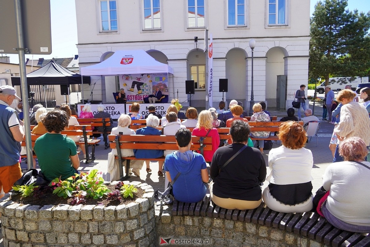 Festiwal Książki w Ostrołęce: Spotkanie z Arturem Andrusem [12.05.2024] - zdjęcie #27 - eOstroleka.pl