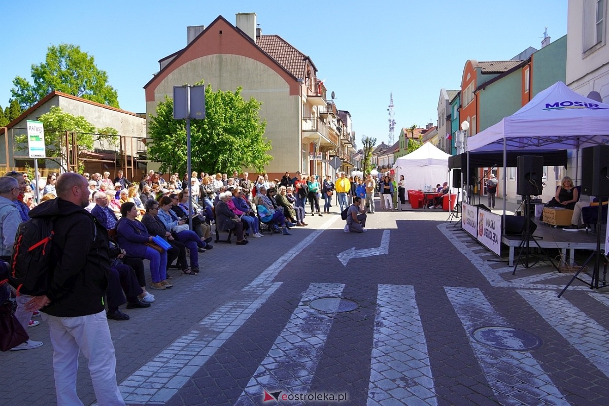 Festiwal Książki w Ostrołęce: Spotkanie z Arturem Andrusem [12.05.2024] - zdjęcie #21 - eOstroleka.pl
