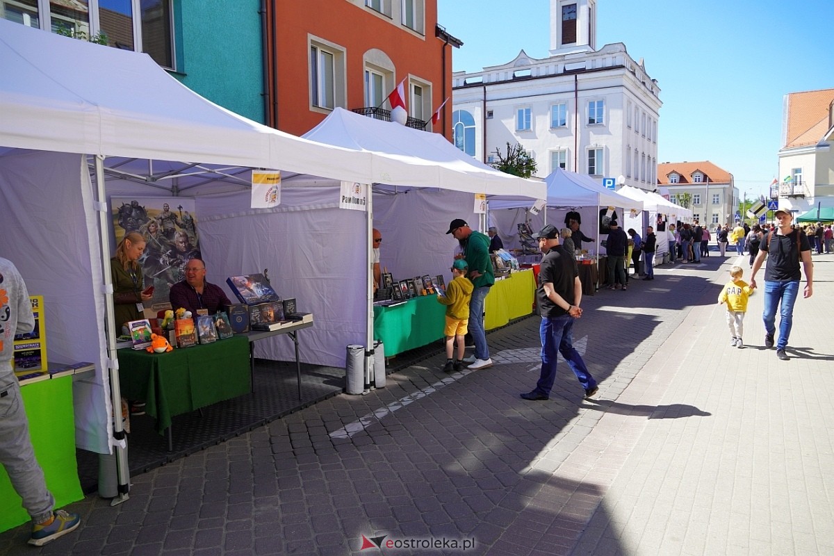 Festiwal Książki w Ostrołęce: Spotkanie z Arturem Andrusem [12.05.2024] - zdjęcie #10 - eOstroleka.pl