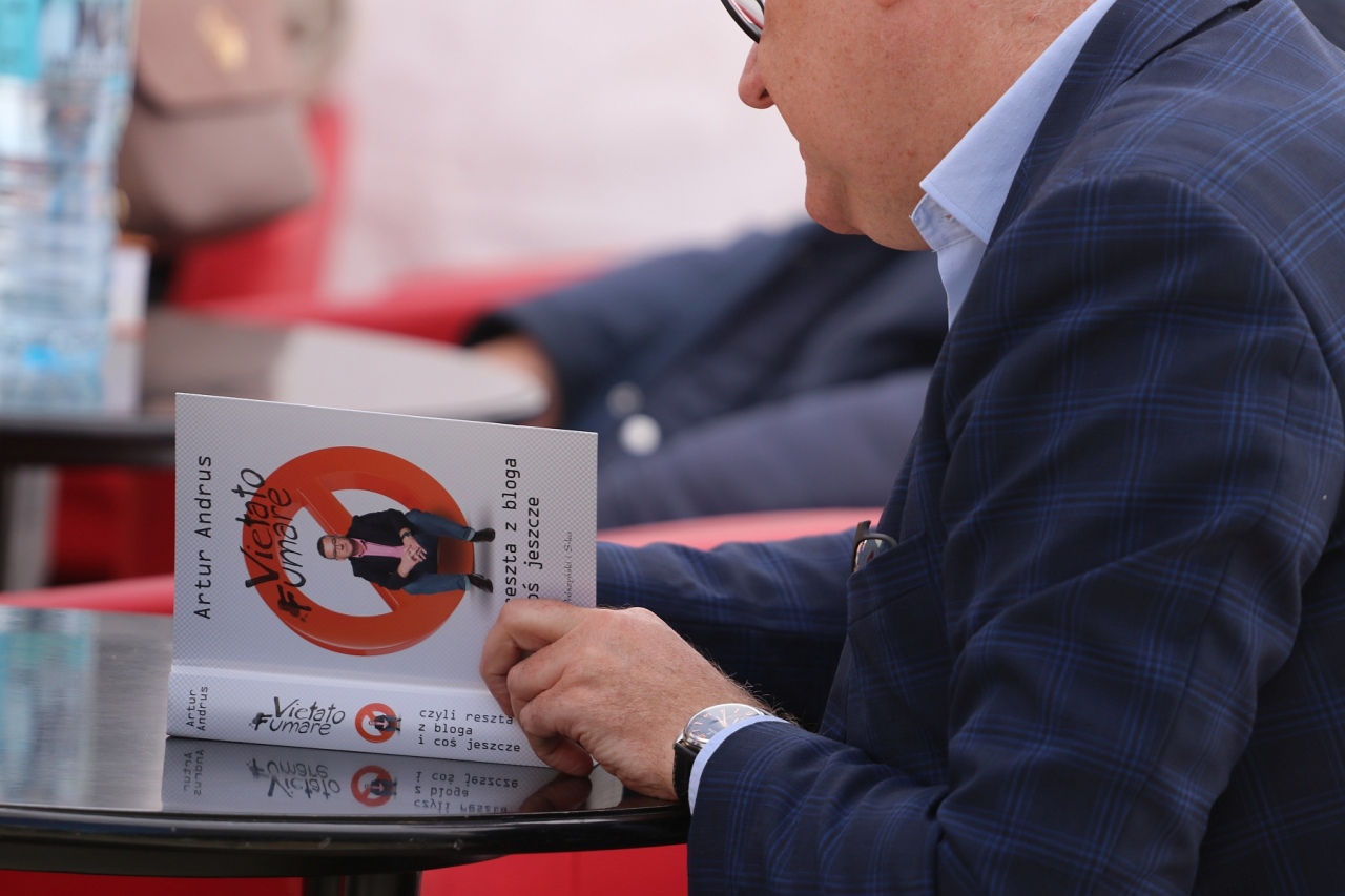 Festiwal Książki w Ostrołęce: Spotkanie z Arturem Andrusem [12.05.2024] - zdjęcie #5 - eOstroleka.pl