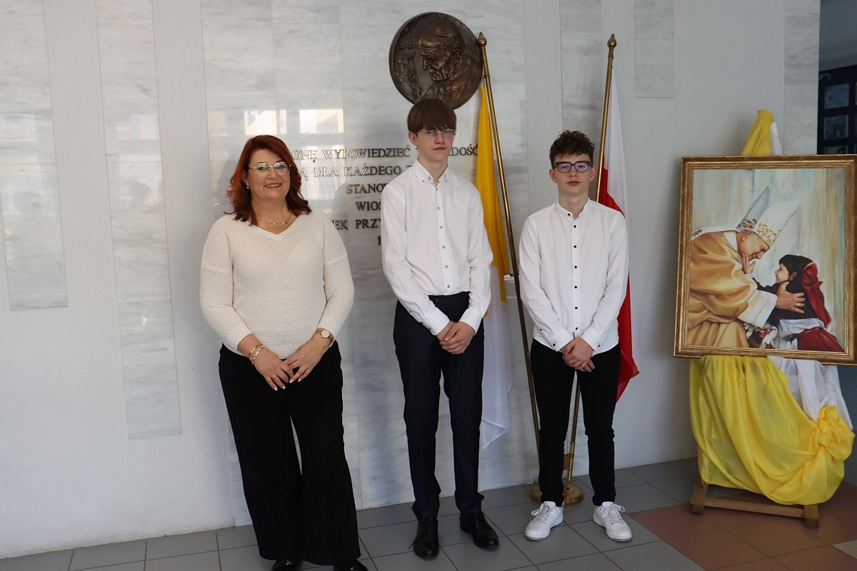Egzamin ósmoklasisty w SP 10 w Ostrołęce [14.05.2024] - zdjęcie #67 - eOstroleka.pl