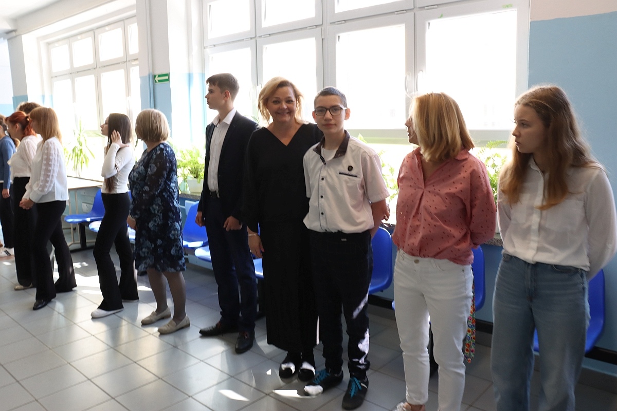 Egzamin ósmoklasisty w SP 10 w Ostrołęce [14.05.2024] - zdjęcie #59 - eOstroleka.pl