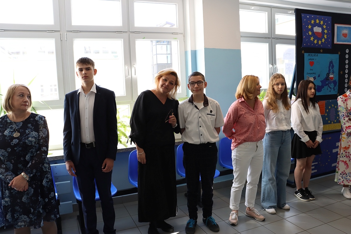 Egzamin ósmoklasisty w SP 10 w Ostrołęce [14.05.2024] - zdjęcie #55 - eOstroleka.pl