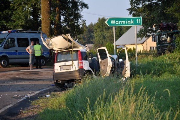 Wypadek w Dębach k. Łysych (21.06.2011) - zdjęcie #2 - eOstroleka.pl