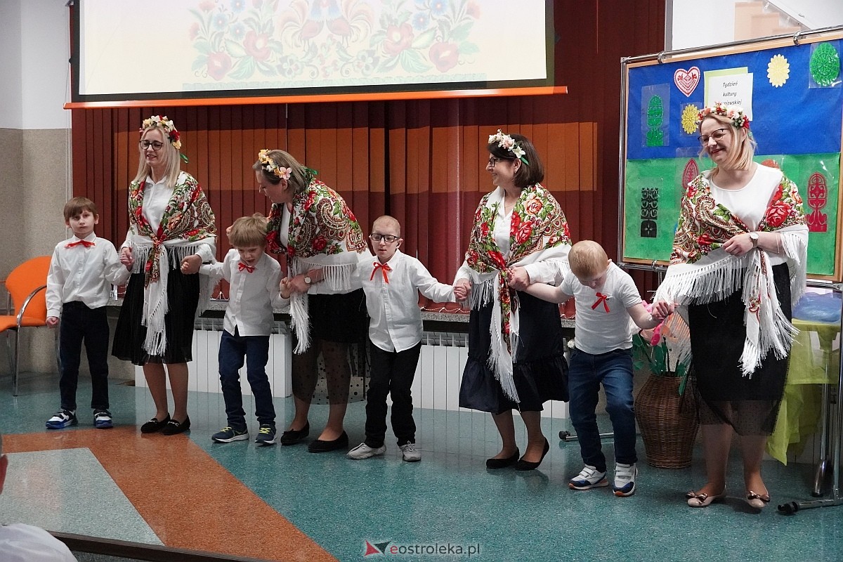 II Przegląd Teatralny Osób Niepełnosprawnych w Ostrołęce [14.05.2024] - zdjęcie #48 - eOstroleka.pl