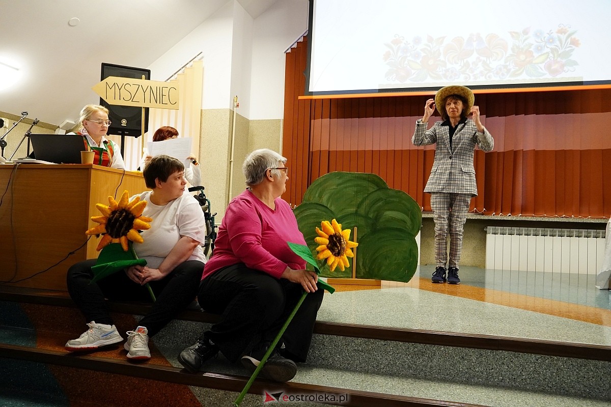 II Przegląd Teatralny Osób Niepełnosprawnych w Ostrołęce [14.05.2024] - zdjęcie #25 - eOstroleka.pl