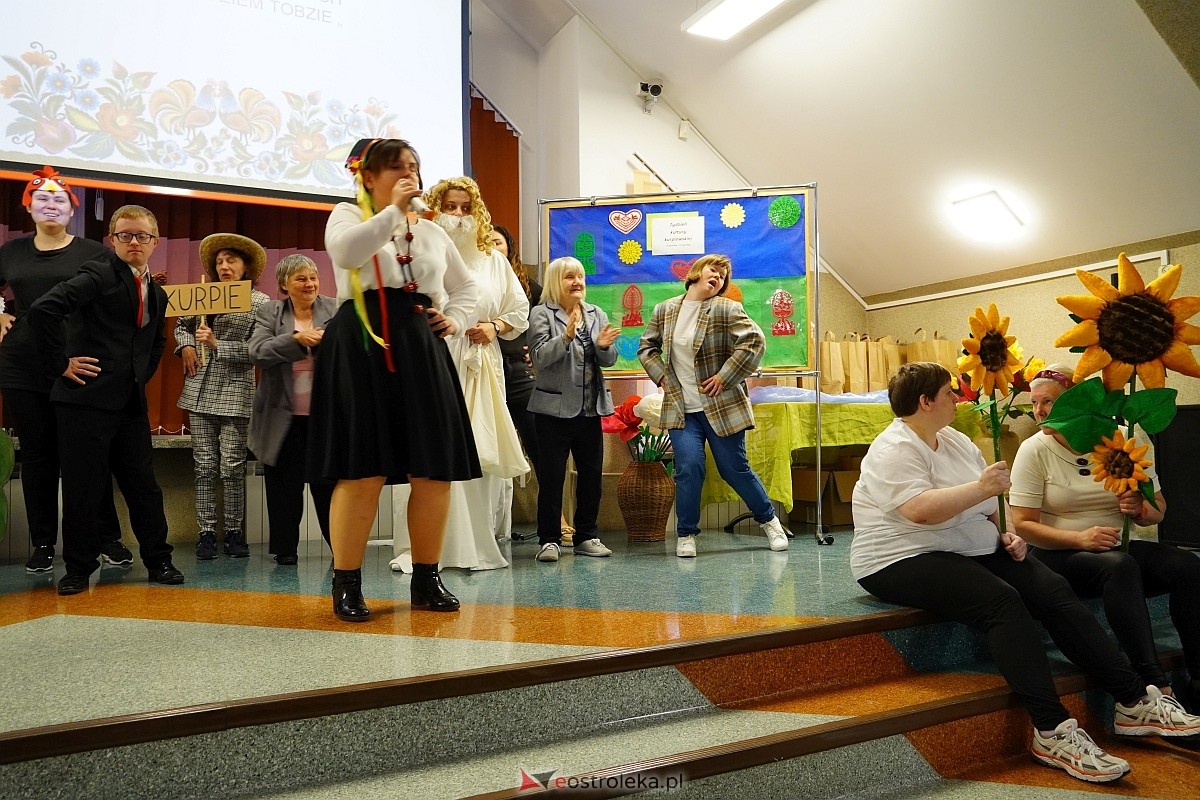 II Przegląd Teatralny Osób Niepełnosprawnych w Ostrołęce [14.05.2024] - zdjęcie #11 - eOstroleka.pl