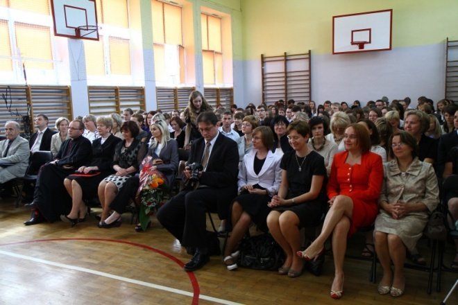 Zakończenie roku w II LO (22.06.2011) - zdjęcie #29 - eOstroleka.pl