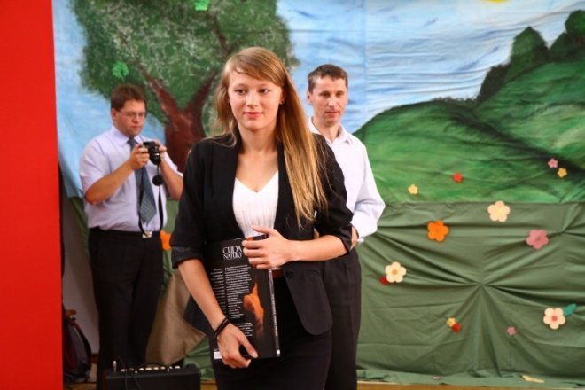 Zakończenie roku w II LO (22.06.2011) - zdjęcie #2 - eOstroleka.pl