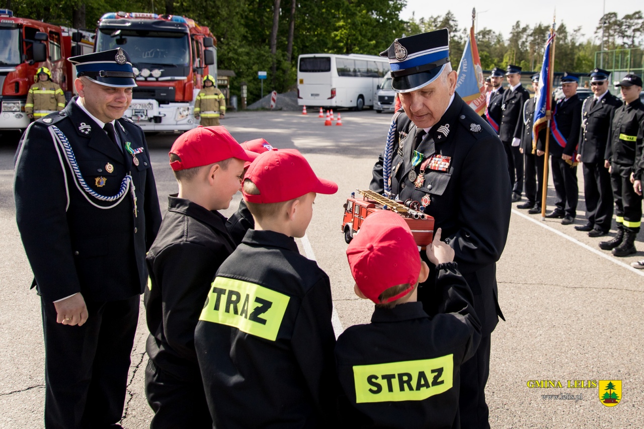 Gminne Obchody Dnia Strażaka oraz 60-lecie powstania OSP w Lelisie - zdjęcie #77 - eOstroleka.pl